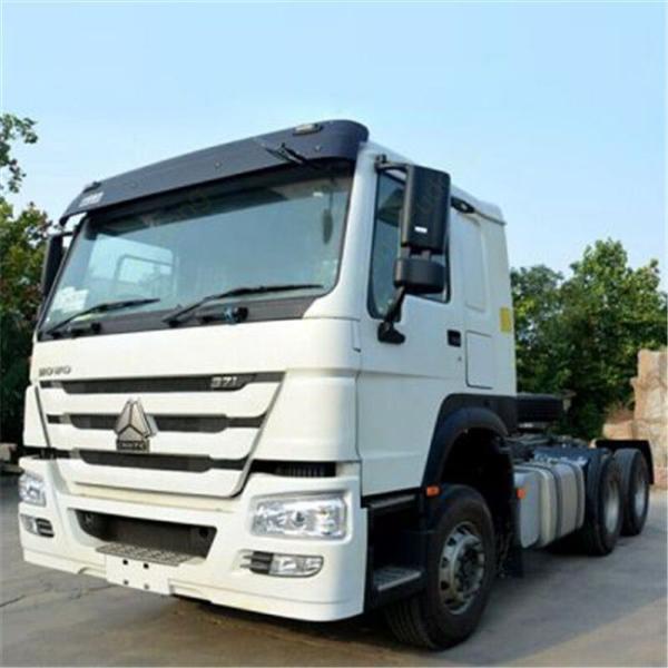 EURO II 6 * 4 Sino Howo Tractor Head Trucks 10 Wheeler One Sleeper 371HP