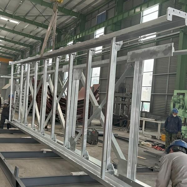 Plateforme de structure en acier Q235b personnalisée pour le support des équipements de production de ciment