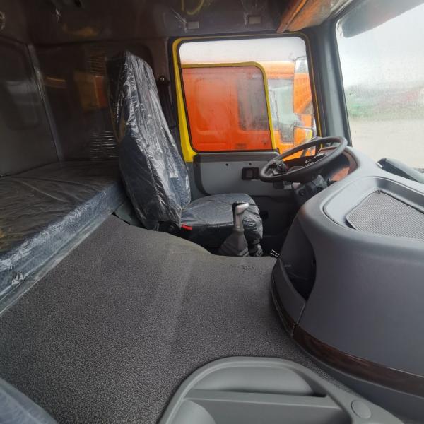 30t Loading Capacity Customized Sinotruck 6X4 Earth Mover for Industrial Transport