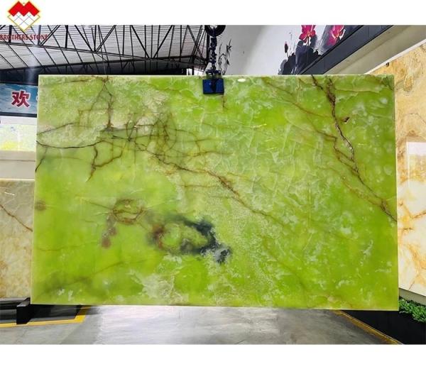 Beautiful Emerald Green Onyx Marble Slab Natural Green Onyx Stone Red Veins Backlit Onyx Wall Cladding Countertop Natural Stone