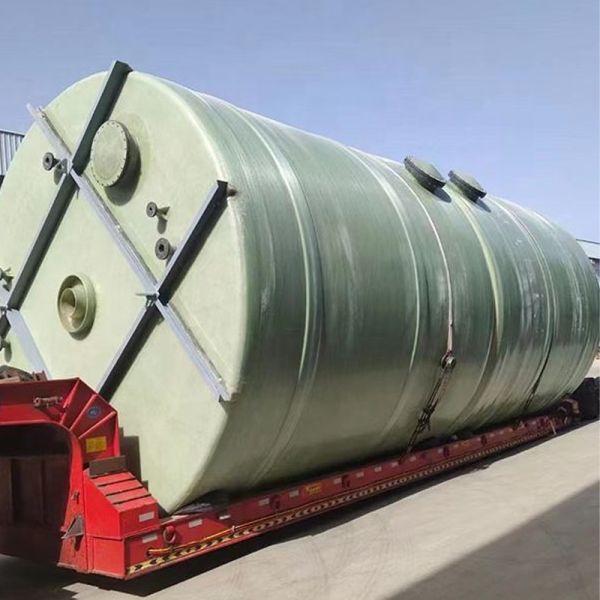 Low Center Frp Horizontal Tank  Saddle Support Stable And Secure Fiberglass Storage Container