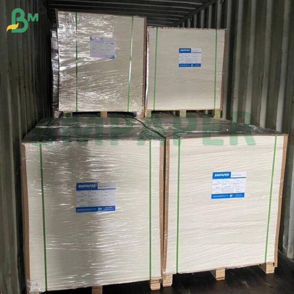 300g-330g Núcleo azul Durabilidad suave Eco-amigable Papel de póquer recubierto de color blanco para hacer tarjetas de juego