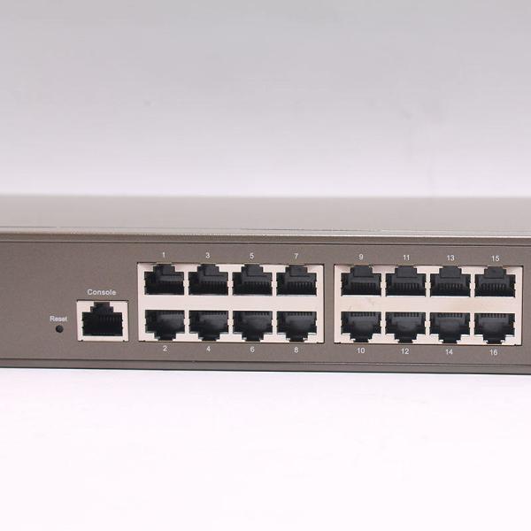 TEG5328F 24 Ports L3 Commutateur géré avec fonction QoS personnalisable et 10*10/100/1000 Ethernet 4*1000 SFP Gigabit Switch