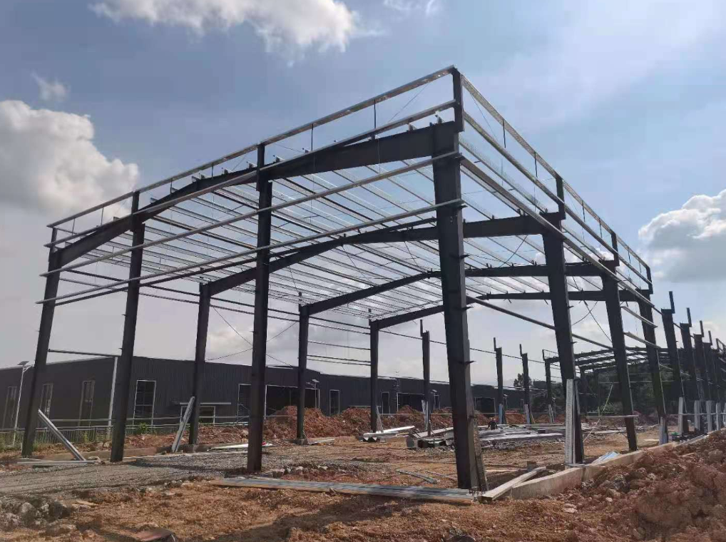 Large Span Prefab Steel Building Warehouse , Modern Commercial Metal Building Construction
