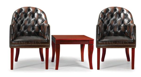 luxury Europe style chesterfield leather visitor chair