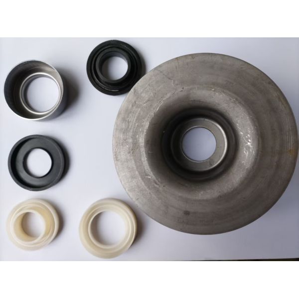 Hot Pressed Iron Material TK Roller Bearing Housing With Plastic Sealing Component