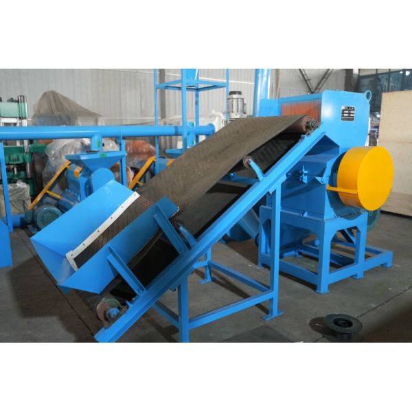 High Precision Rubber Powder Pulverizer / Crumb Rubber Grinder / Waste Tyre Recycling Machine for Fine Powder Making