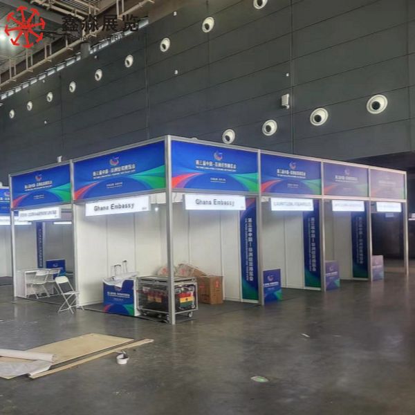 80*80MM Maxima Aluminum Profiles For Shell Scheme Stand Tradeshow Booth And Expo