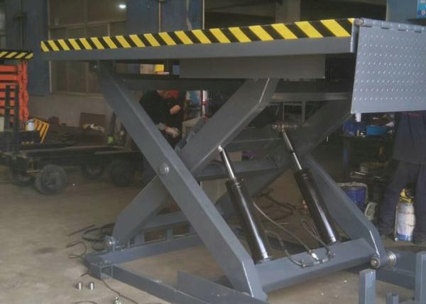380V,400mm Lip Hydraulic Dock Lift Equipment Used At Truck Loading Bay