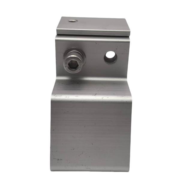 Des pinces d'extrémité de panneau solaire de haute précision d'aluminium et d'acier inoxydable de montage sécurisé résistant à la corrosion installation rapide