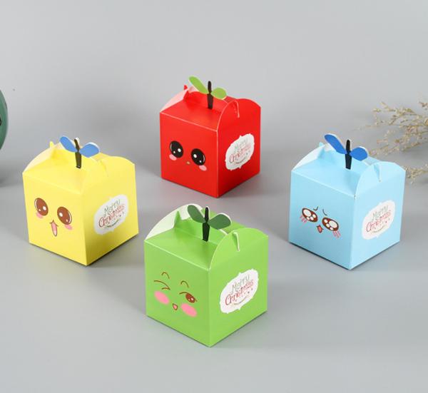 Recyclable Cartoon Christmas Packaging Boxes White Card Paper With Ribbon