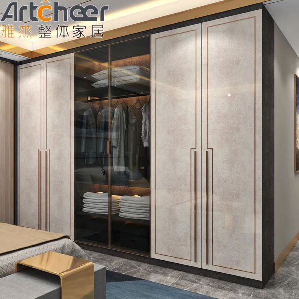 Modern Minimalist Design Wardrobe with Golden Strip Decoration and Customized Size