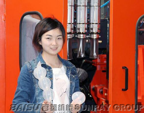 Plastic Ocean Ball Double Station Blow Molding Machine 1 Year Guarantee