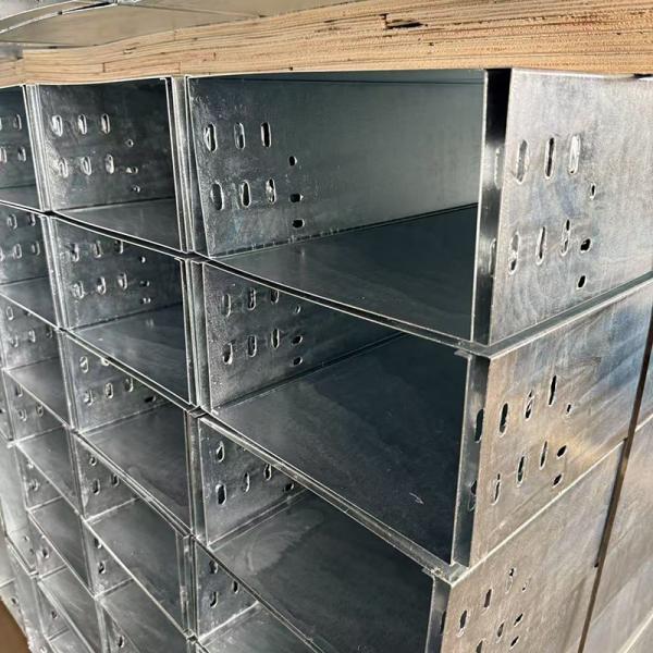 Steel Hot Dipped Galvanized Cable Tray / Outdoor Cable Trunking Metal 1m Length