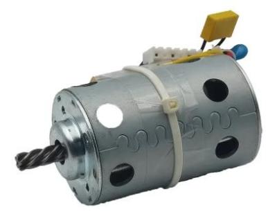 Le moteur 100-240V 300-1200W 4000-5600 t/mn de brosse de C.C pèsent 1kg pour le moteur de défibreur