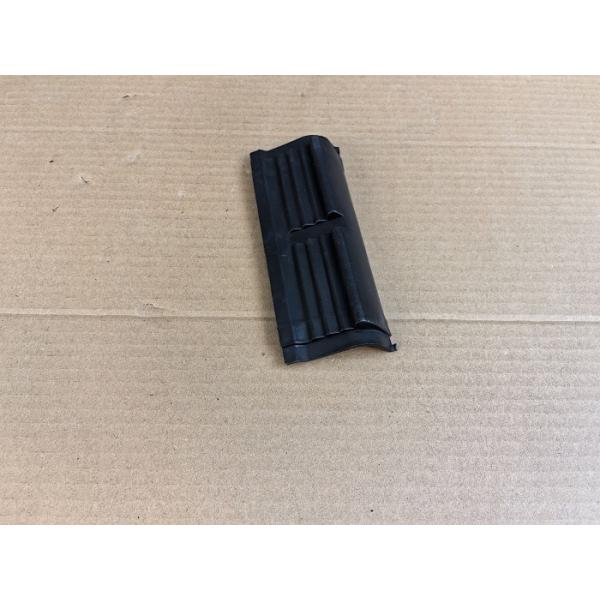 FSR FRR Bumper Step Set Left 1712600811 Middle 1712600821 Right 1712600801 Plastics Isuzu Body Parts