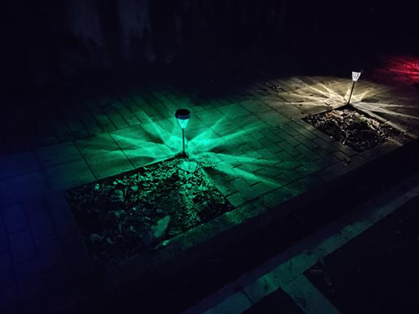 IP65 Waterproof Solar Powered Outdoor Lights 4.5V/90MAH Solar Panel