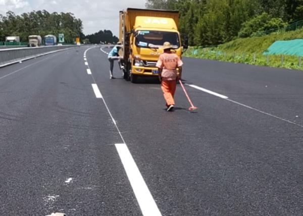 Yellow Thermoplastic Powder Paint W/O Glass Beads For Road Marking