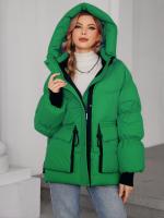 Coat court féminin élégant avec des couleurs vives et une belle longueur