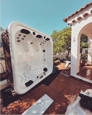 Ar exterior banheira autônoma da massagem da banheira de hidromassagem dos TERMAS da pessoa de Jet Bathtub 5 - 6 da família