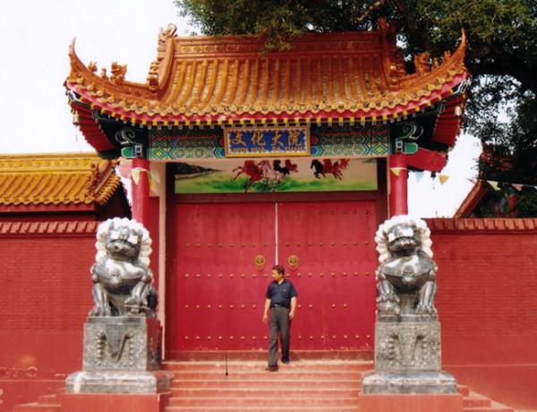 Ancient Chinese style decorative red ceramic roofing tiles