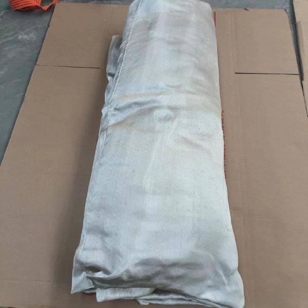 Heat Treated Glass Fiber Car Fire Blanket 6*8m For Car Extinguishers 43.75 Kg
