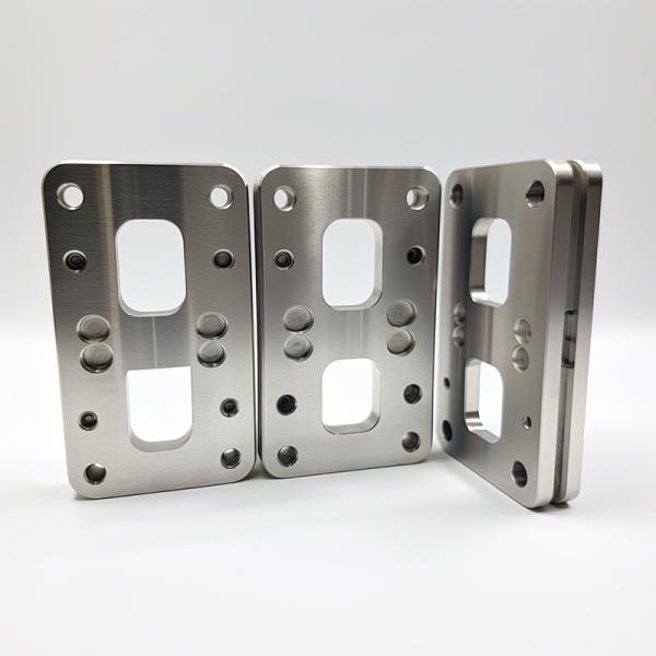 Serviço de precisão de peças de fresagem CNC Precision Machining CNC Peças CNC personalizadas