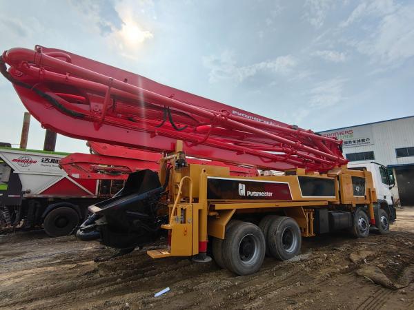 Pompes à béton de 42 m à haute productivité sur camion Benz pour usine de batchage