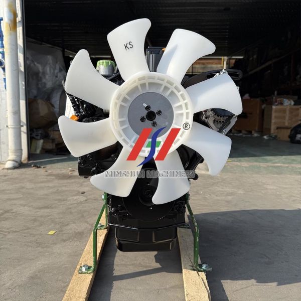 Yanmar 4TNV88-BSLG - A 4-cylinder Diesel Engine For Mechanical Engineering Power.