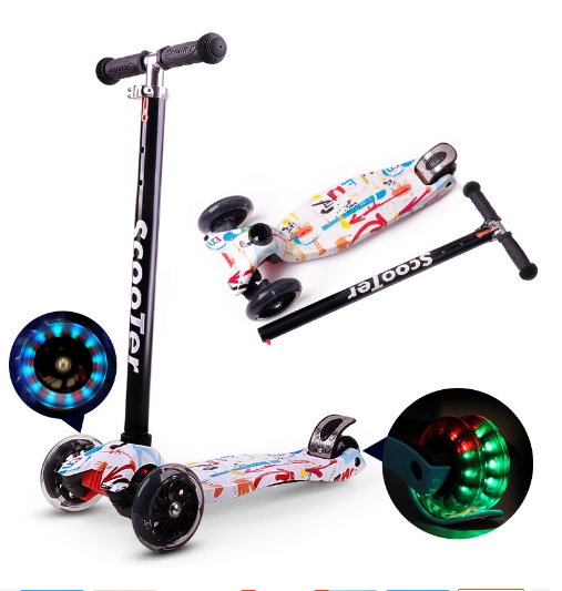 Flash Four-Wheeled Stroller Scooter for 3-6-8 Years Old Modern Children's Outdoor