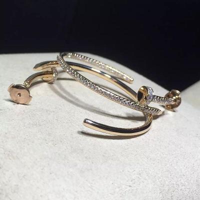 Ouro branco feito sob encomenda dos brincos 18k do prego da joia da parte alta das mulheres com diamante