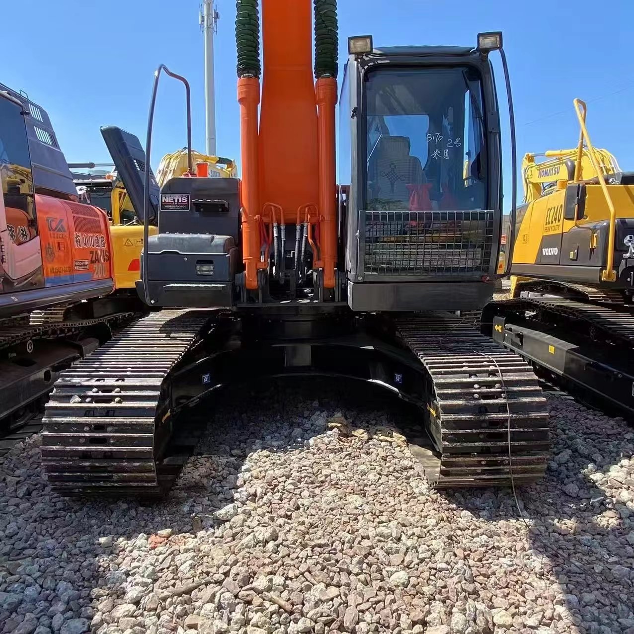 20 тонн использованный экскаватор Hitachi Hitachi ZX200