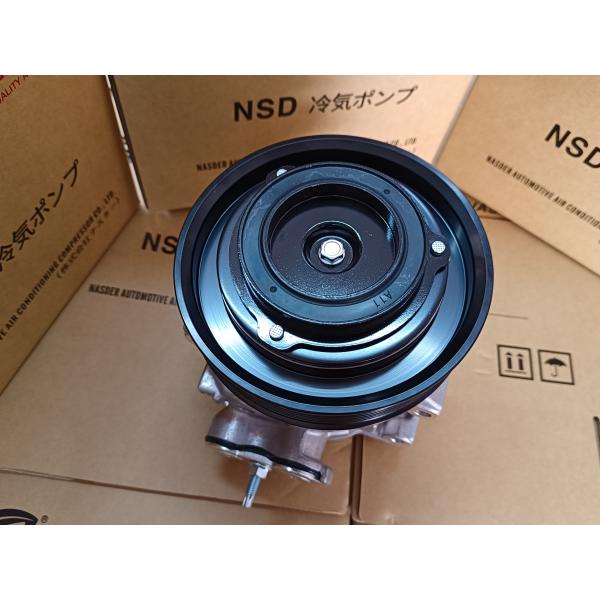 Auto AC Conditioning Compressor For Mercedes-benz Freightliner A4722300111 0007731930 0007731931 0042304111