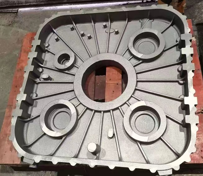 High Rigidity Cast Iron Reducer Housing with Reinforced Rib Structure and Integrated Multi-Bore Design for Heavy Transmission Equipment
