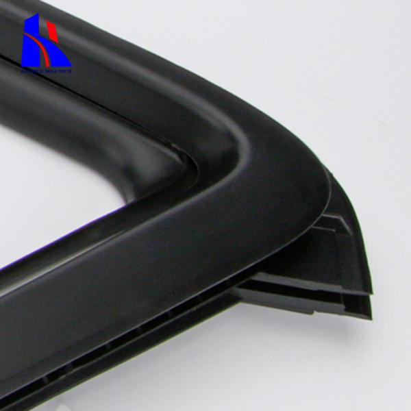 ODM Plastic Injection Molding Parts Single Cavity TPU Molded Parts