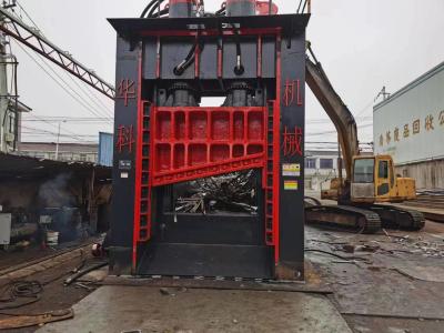 High Speed Scrap Metal Cutting Machine 2500mm With 10° Cutting Angle