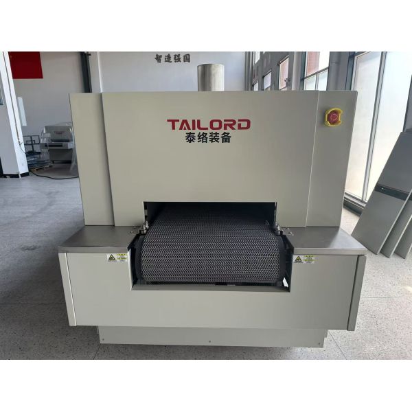 SUS304 30kW Mesh Belt Dryer Tunnel And Continuous Belt Dryer 635mm OEM