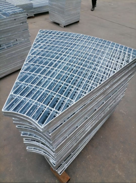 Steel Grating for Industrial Flooring, Safety Walkways and Drainage Systems