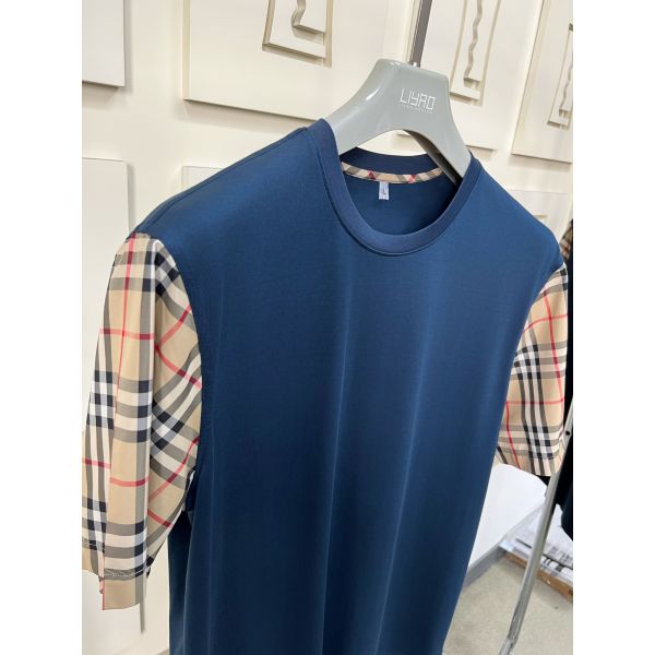 Men's Fashion Tees with Iconic Plaid Sleeves, Regular Fit Crew Neck, High - Quality Cotton