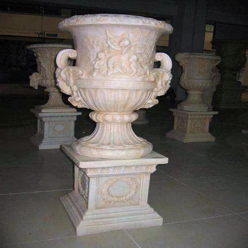 Garden Decoration Cast Iron Flower Pots Folk Art Style 15 Years Lifespan