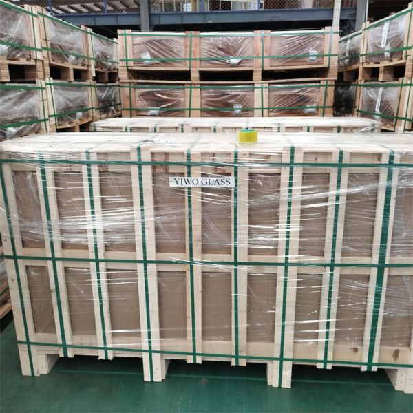 Patterned Solar Tempered Glass CE Certificated Ultra Clear Tempered Glass OEM