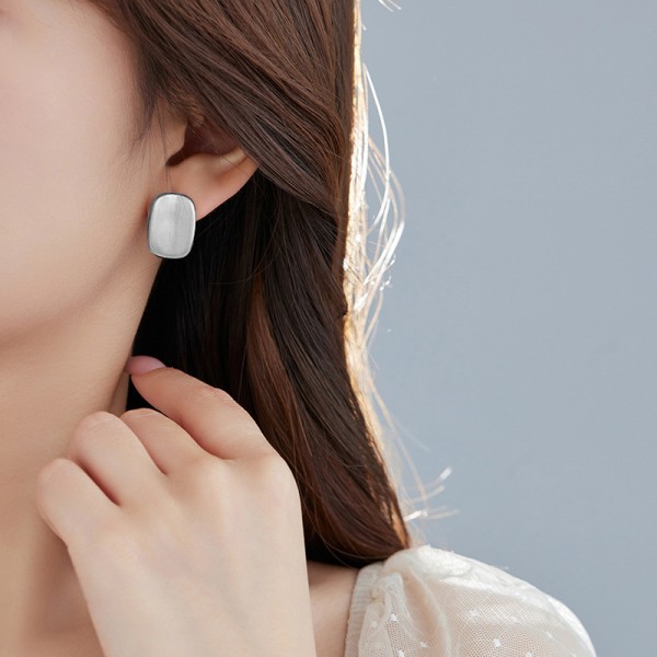 New Trendy Korean Popular Jewelry Retro Minimalist Style Earrings 925 Silver Needle Frosted Brushed Stud Earrings for Women