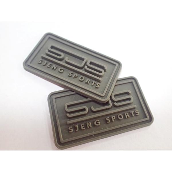 Аксессуары одежды выбили заплату PVC ярлыка логотипа одежды изготовленную на заказ резиновую