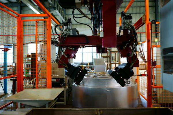 Metal Faucet Automatic Casting Machine , Low Pressure Sand Casting Machine