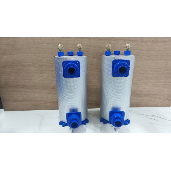 Titanium tube shell heat exchanger for swimming pool