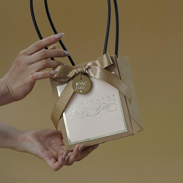 Custom Logo Print Wholesale Grocery White Brown Kraft Paper Gift Bag Cute Craft Paper Bag With Handle (Настроенный логотип печатать оптом) Белая коричневая бумажная сумочка для подарков Красивая бумажная сумочка с ручкой