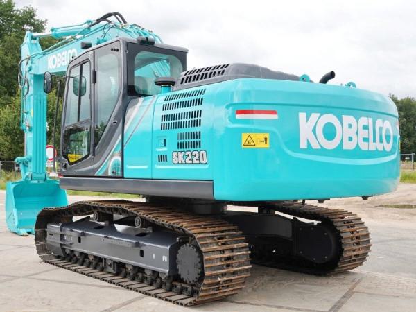Excavateur hydraulique à turboréacteur Kobelco SK220