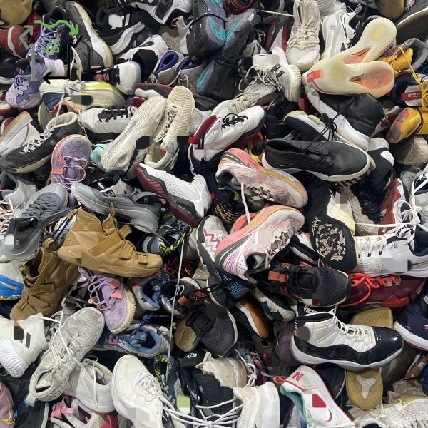 Second Hand Men's Basketball Shoes Old Ukay Brand Footwear for Sports Wholesale