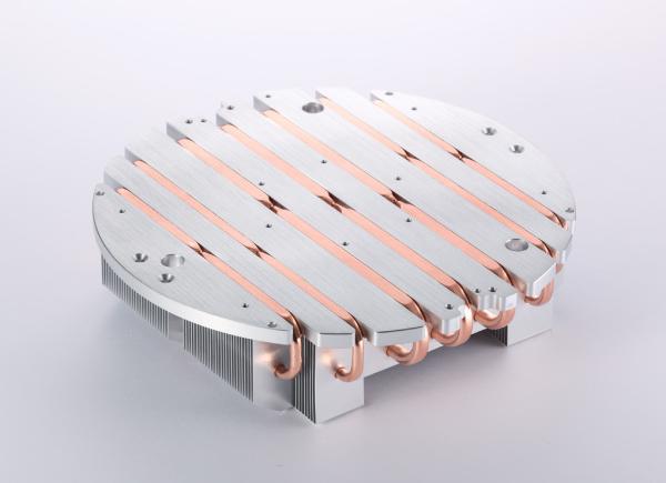 Liga de alumínio, metal de cobre da tubulação de calor do dissipador de calor da tubulação que carimba o poder 300W claro da fase