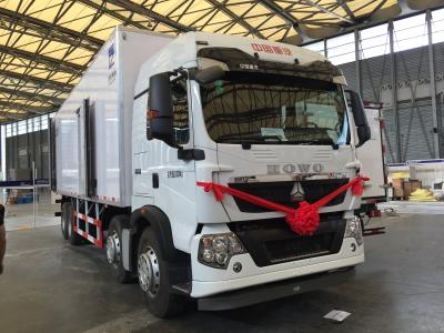 T5G 340HP Refrigerated FRP Sandwich Panels Box Truck for transport , Commercial Refrigerated Vans
